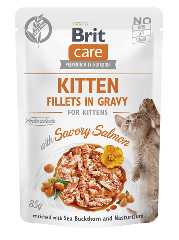 BRIT CARE Kattungefiléer i sås med smakrik lax berikad med havtorn och krasse 85g